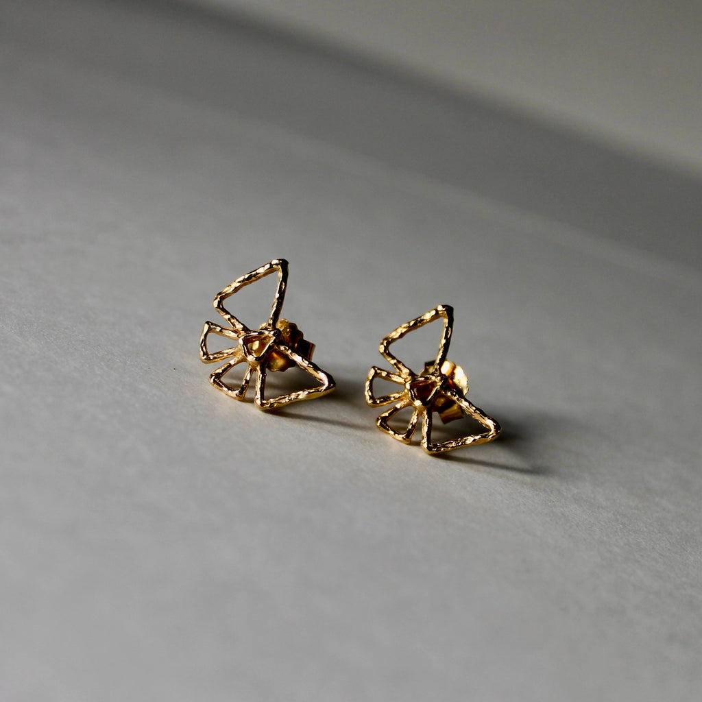 Bow Stud Gold