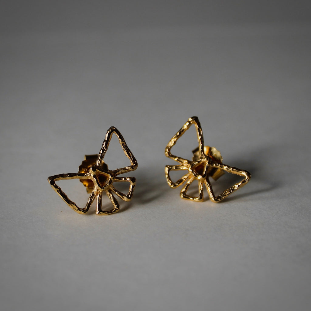 Bow Stud Gold