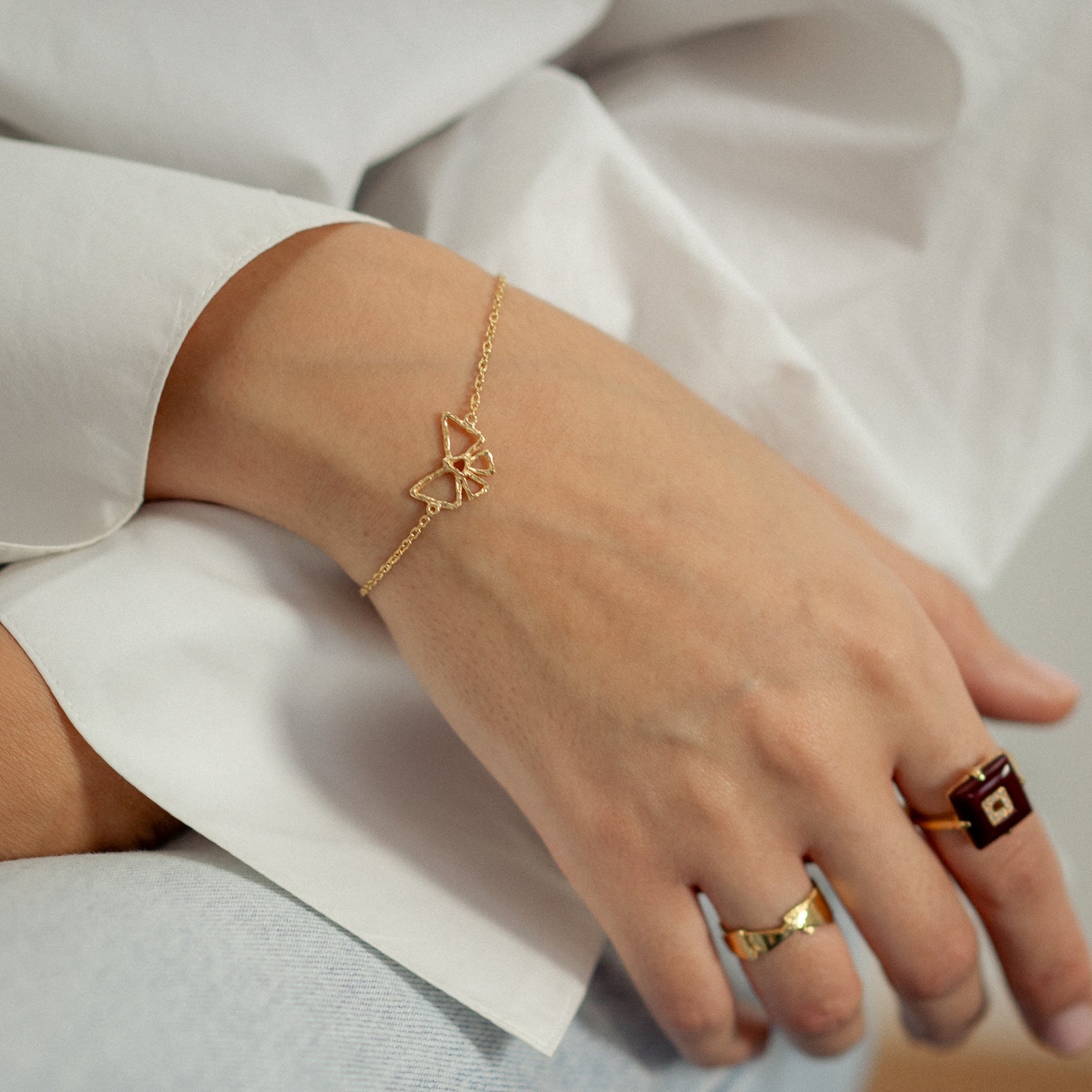 Bow Bracelet Gold