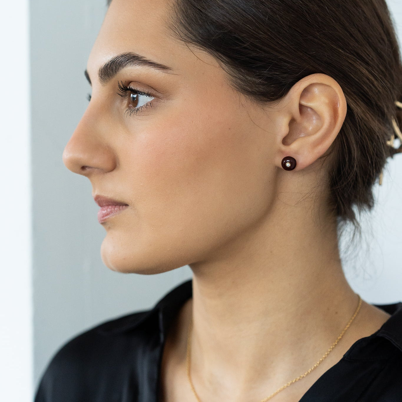 Mini Celt Studs Burgundy in Gold