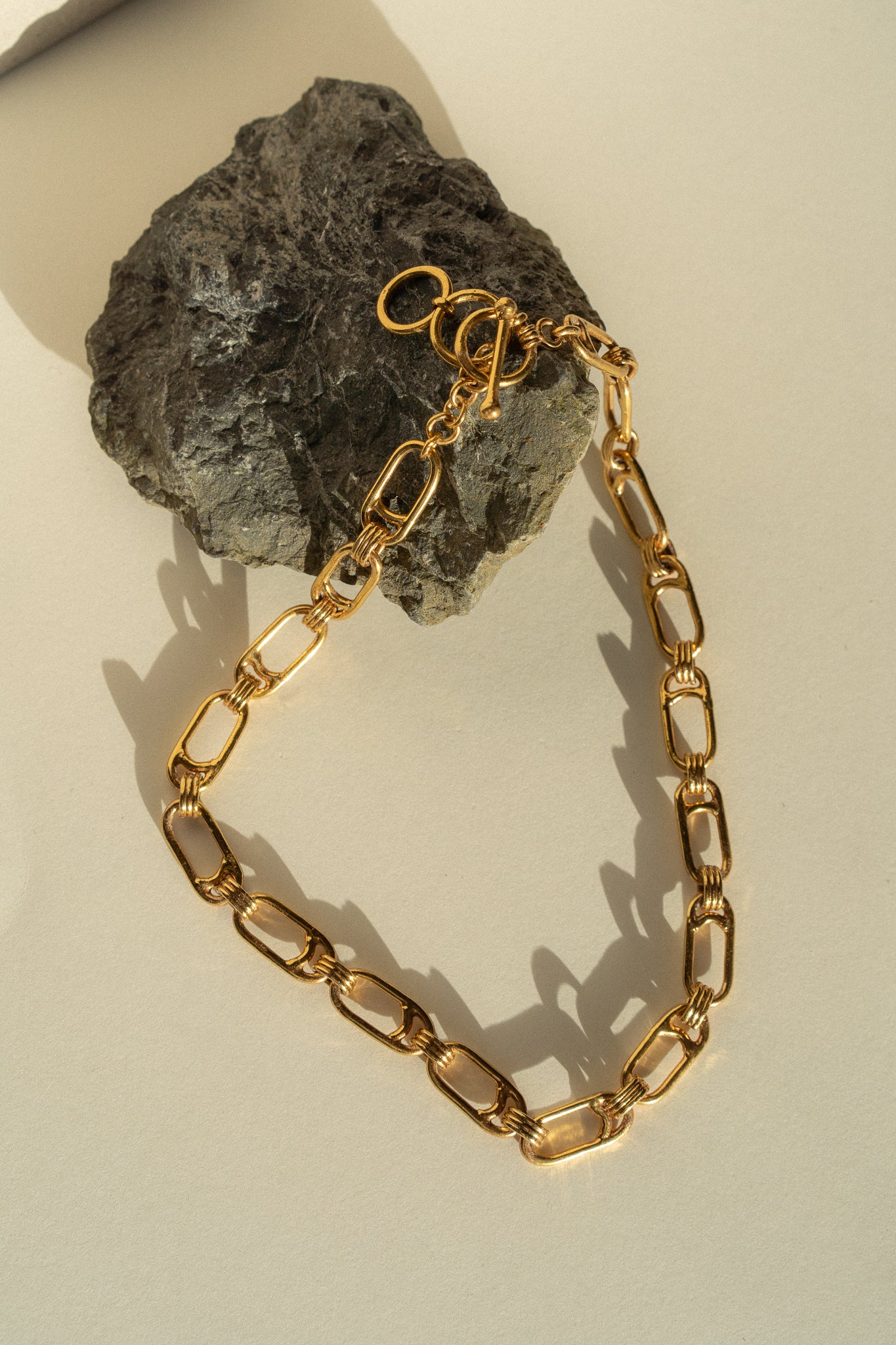Arc Loop Chain Gold