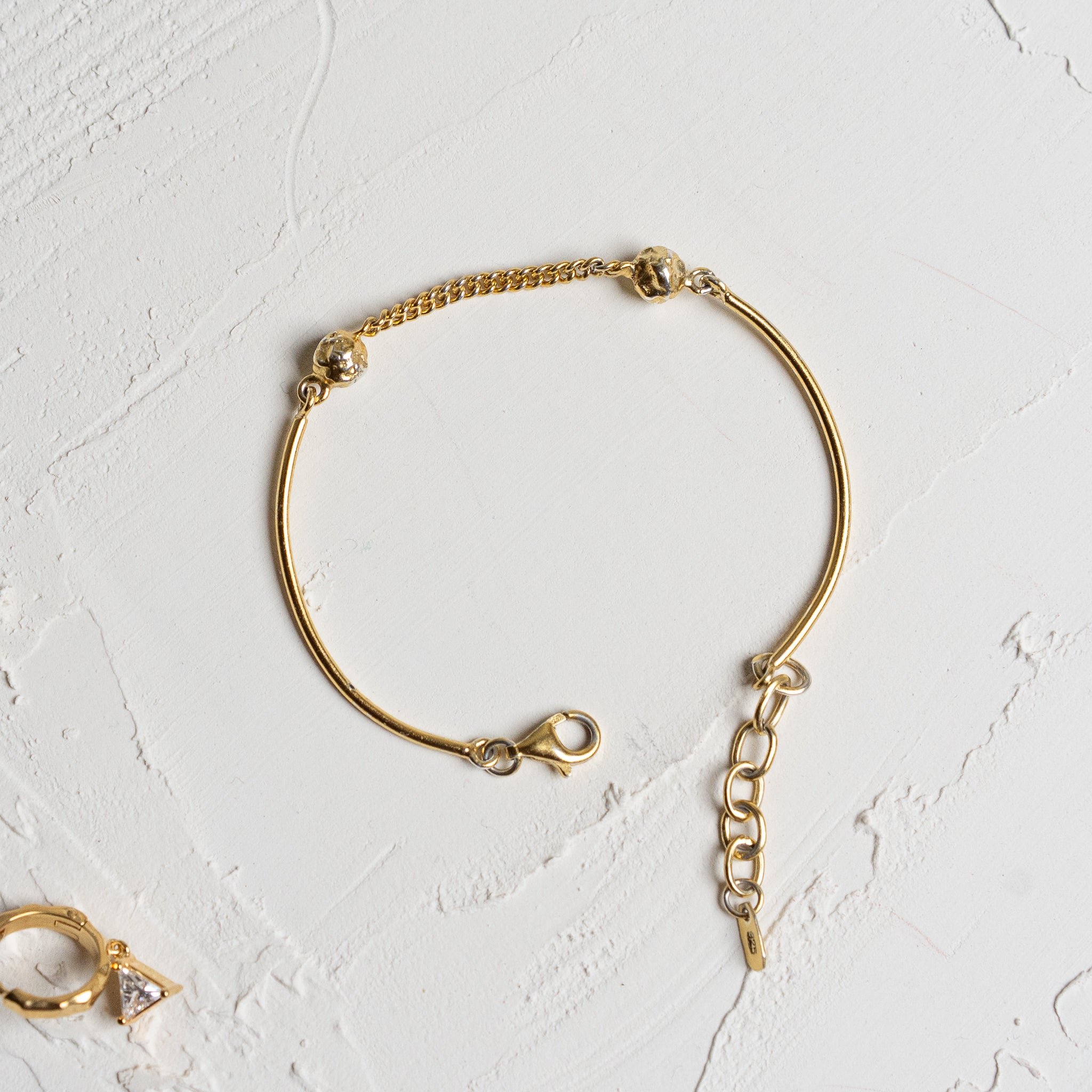 Carraig Bracelet Gold