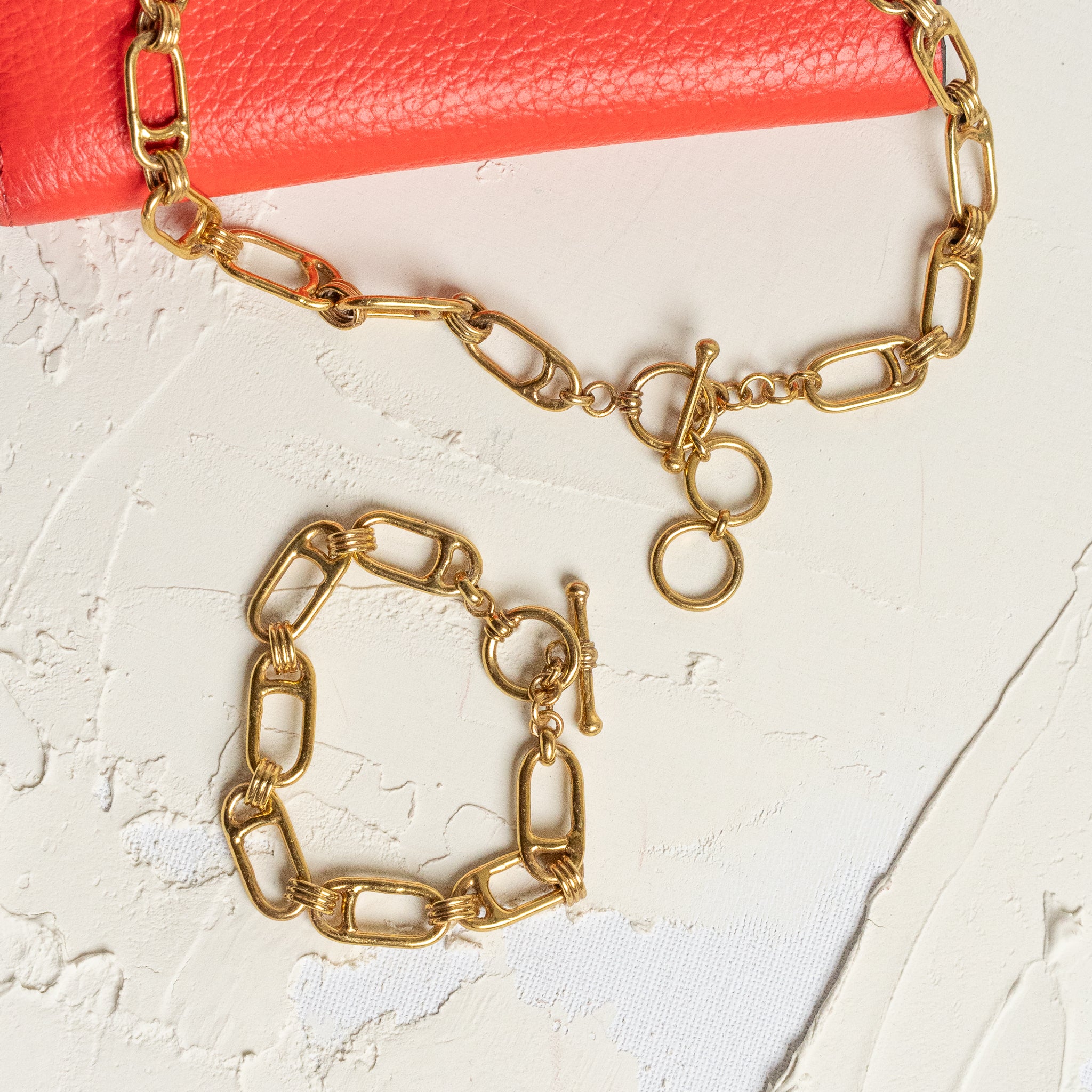 Arc Loop Chain Gold