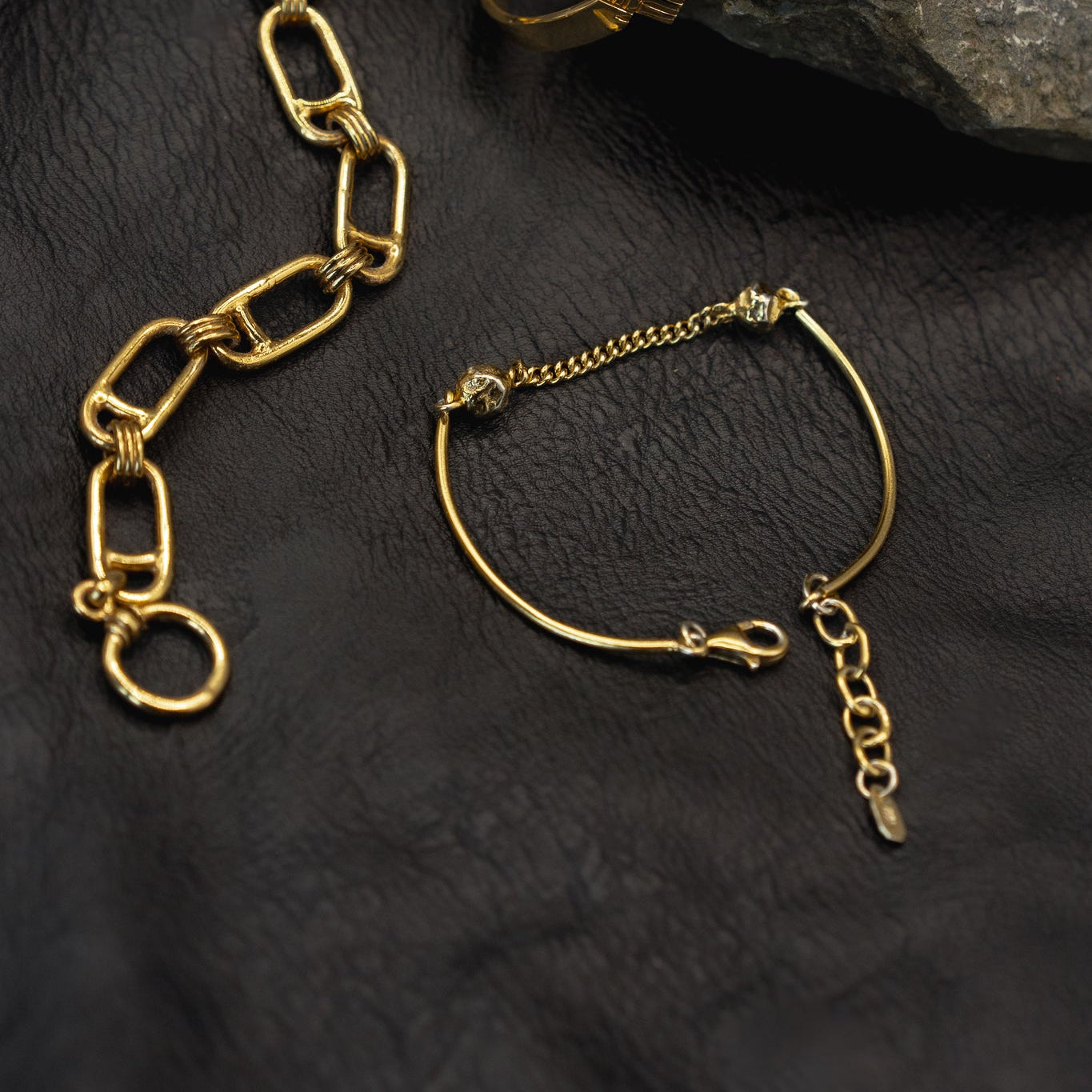 Carraig Bracelet Gold