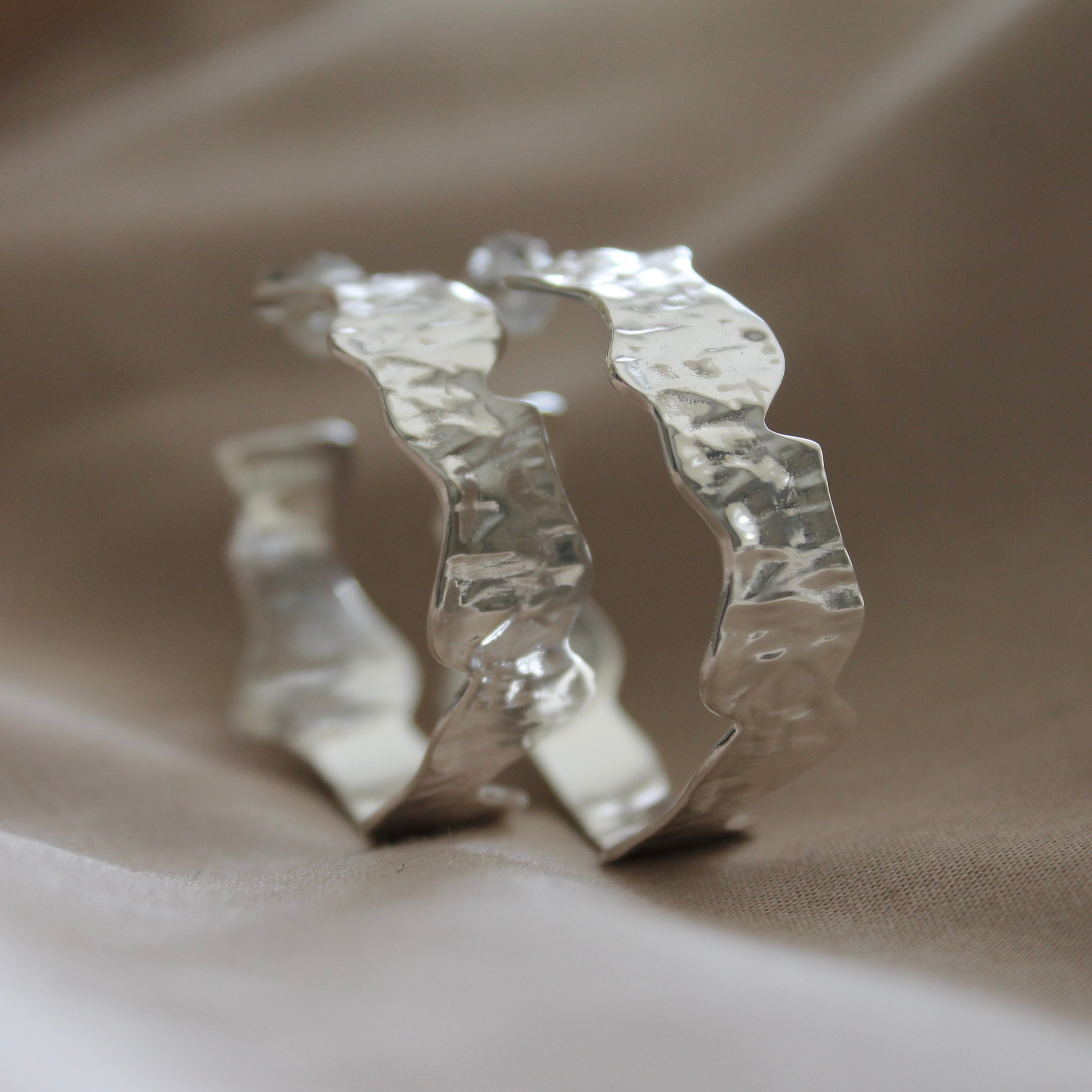 Shoreline Hoops Silver